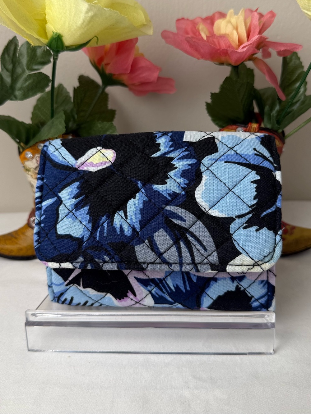 NWOT Vera Bradley Plum Pansies Floral Iconic RFID Riley Compact Wallet Trifold